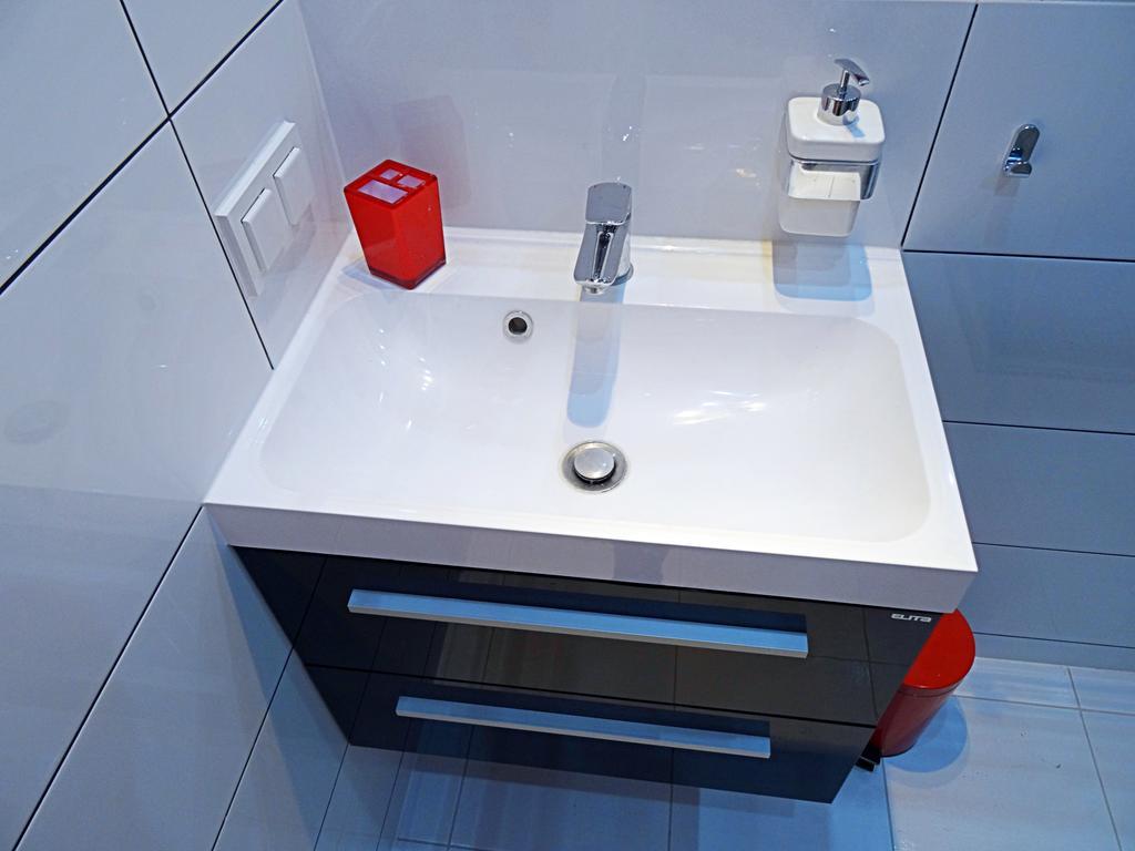 Apartamenty Metro Młociny Varsovia Habitación foto